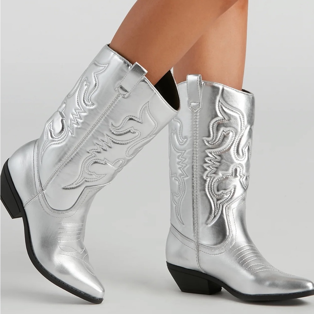 Major Glam Metallic Silver Cowboy Boots